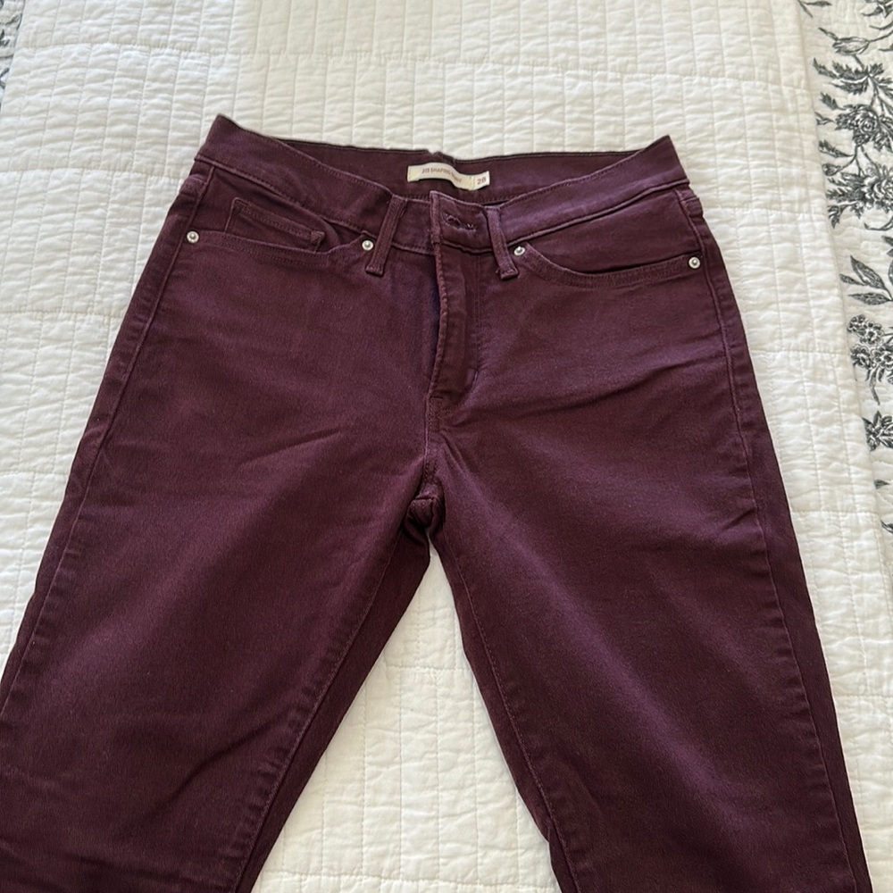 Levi’s 311 Shaping skinny jean